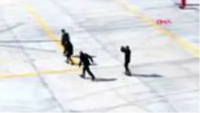 VAN'DA, 'KORONAVİRÜS' YASAKLARINA UYMAYANLARA HAVADAN UYARI VAN'DA, 'KORONAVİRÜS' YASAKLARINA UYMAYANLARA HAVADAN UYARI
