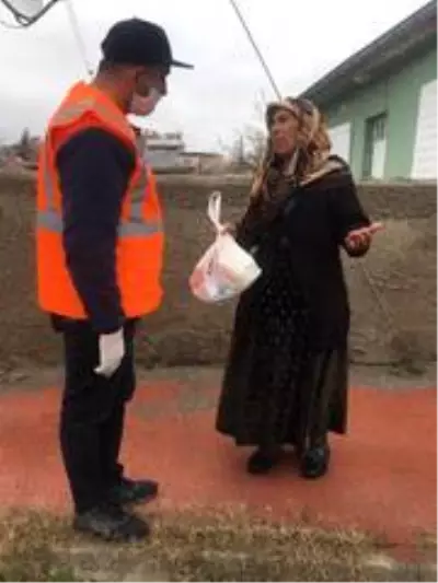 65 yaş üstü vatandaşlara üç öğün sıcak yemek hizmeti 65 yaş üstü vatandaşlara üç öğün sıcak yemek hizmeti