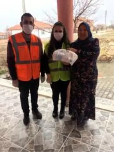 65 yaş üstü vatandaşlara üç öğün sıcak yemek hizmeti 65 yaş üstü vatandaşlara üç öğün sıcak yemek hizmeti