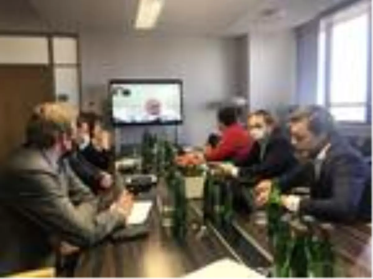 Çeky'lı bakana koronavirüs cezası