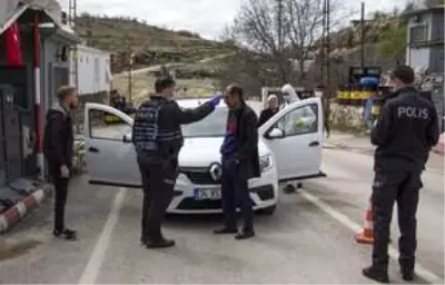 Eğil'de koronavirüs salgınına yönelik tedbirler sürüyor