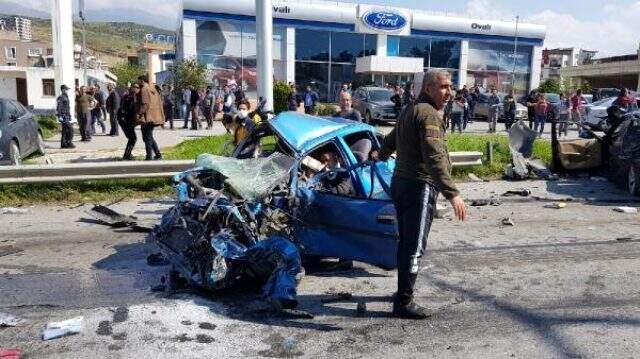 Hatay'da 5 kişinin ölüme neden olan tırın uygulama noktasına daldığı anların görüntüsü çıktı