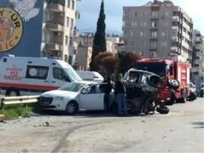 Hatay’da feci kaza: 5 ölü, 15 yaralı