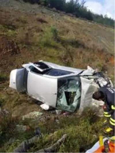 Kaçak göçmen taşıyan araç takla attı: 7 yaralı Kaçak göçmen taşıyan araç takla attı: 7 yaralı