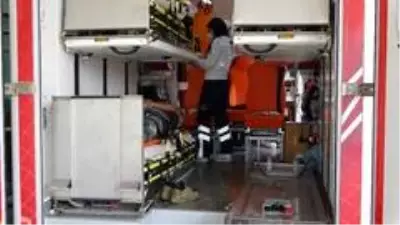 Kaçak göçmen taşıyan araç takla attı: 7 yaralı Kaçak göçmen taşıyan araç takla attı: 7 yaralı