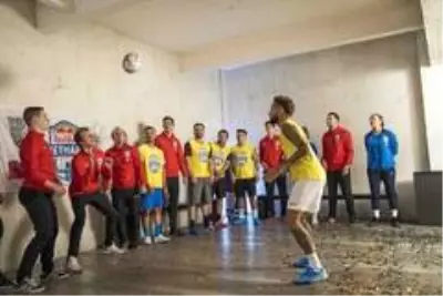 Neymar Jr, yetenekleri aramaya devam ediyor Neymar Jr, yetenekleri aramaya devam ediyor