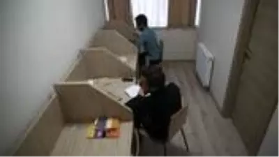 Son dakika: Gençlik ve Spor Bakanı Kasapoğlu: 380 bin üniversite öğrencisine yurt ücretleri iade ediliyor