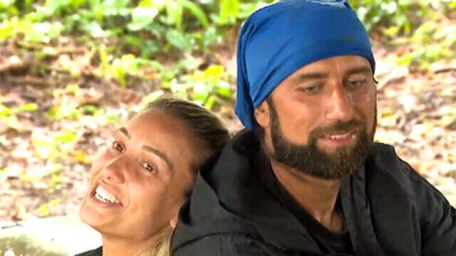 Survivor'da Yasin ve Evrim arasında ilginç diyalog: Benimle evlenir misin? Survivor'da Yasin ve Evrim arasında ilginç diyalog: Benimle evlenir misin?