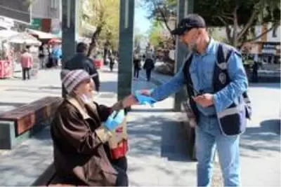 Antalya sokaklarında sıcak hava yoğunluğuna polis uyarısı