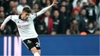 Dorukhan Toköz'ün menajerinden açıklama: Beşiktaş'tan yazılı teklif bekliyoruz ancak henüz gelmedi Dorukhan Toköz'ün menajerinden açıklama: Beşiktaş'tan yazılı teklif bekliyoruz ancak henüz gelmedi