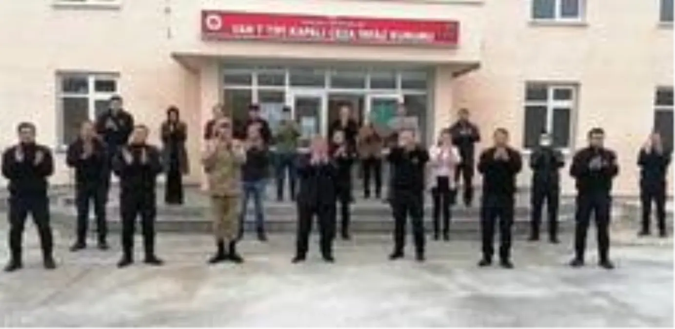 İnfaz koruma memurlarından 'evde kalın' çağrısı