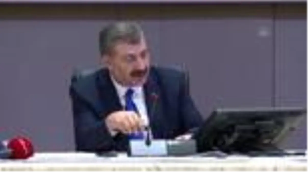 Koca: 'Hayatını kaybedenlerin yüzde 78,7'sini 60 yaş üstü vatandaşlar oluşturuyor'