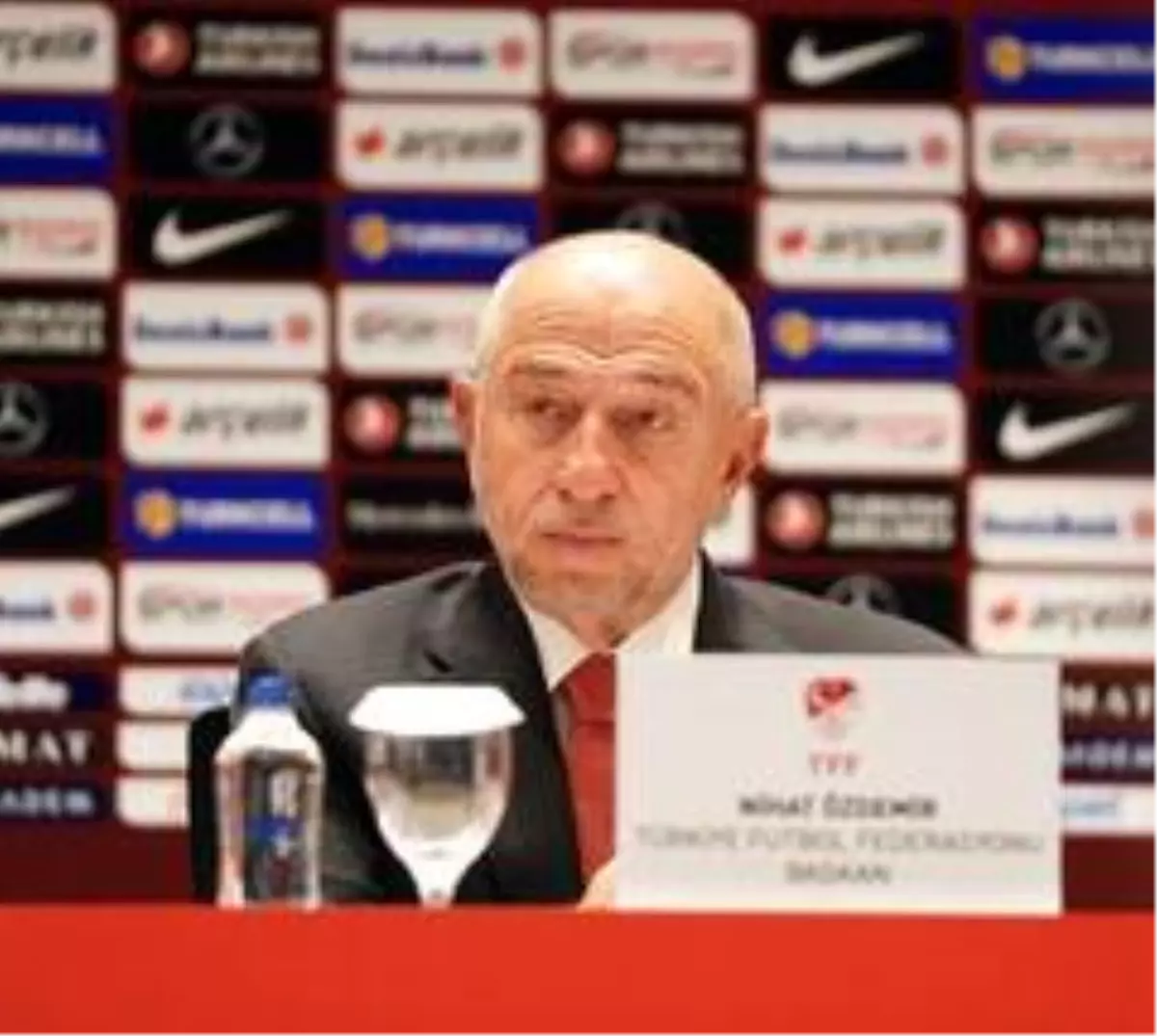Nihat Özdemir: 'Haziran ayının ilk haftasında liglerin başlayacağını ümit ederim'