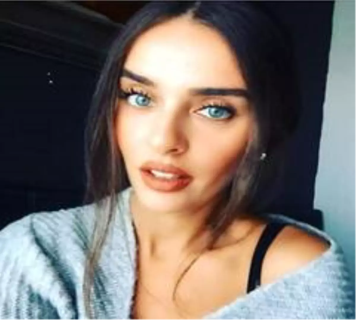 Oyuncu Cansın Çekili korona virüse yakalandı