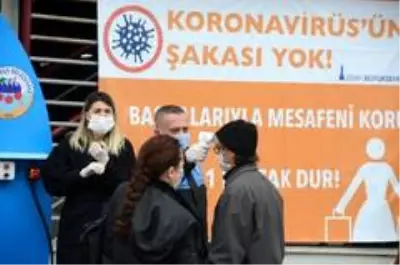 Pazaryerinde korona virüse karşı dezenfekte tüneli