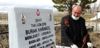 Burak Karakoç: Şehit oğlunun mezarını ziyaret etmek için her gün 30 kilometre yol gidiyor Burak Karakoç: Şehit oğlunun mezarını ziyaret etmek için her gün 30 kilometre yol gidiyor