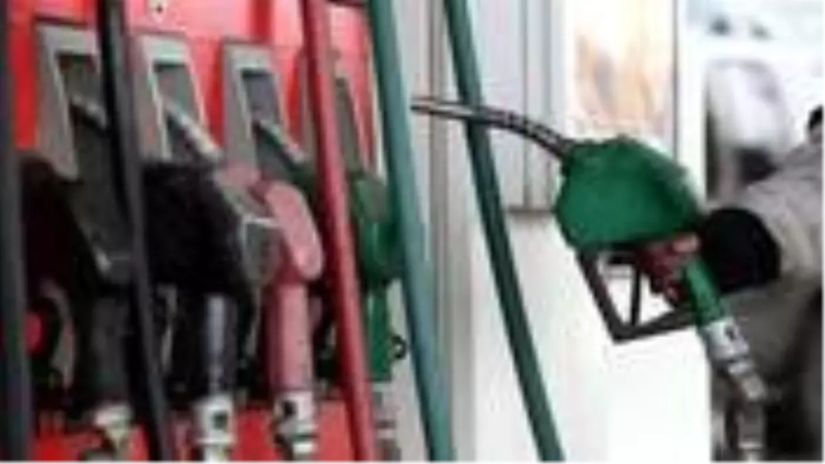 Son Dakika: Benzine 20 kuruş zam geldi