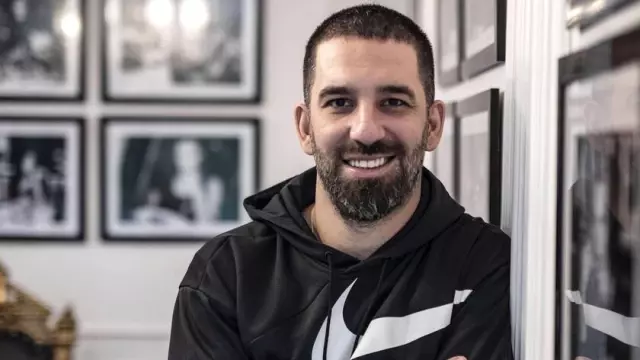 Arda Turan: 3-4 sene daha oynayacağımı düşünüyorum, inşallah gönlümdeki yer olur Arda Turan: 3-4 sene daha oynayacağımı düşünüyorum, inşallah gönlümdeki yer olur