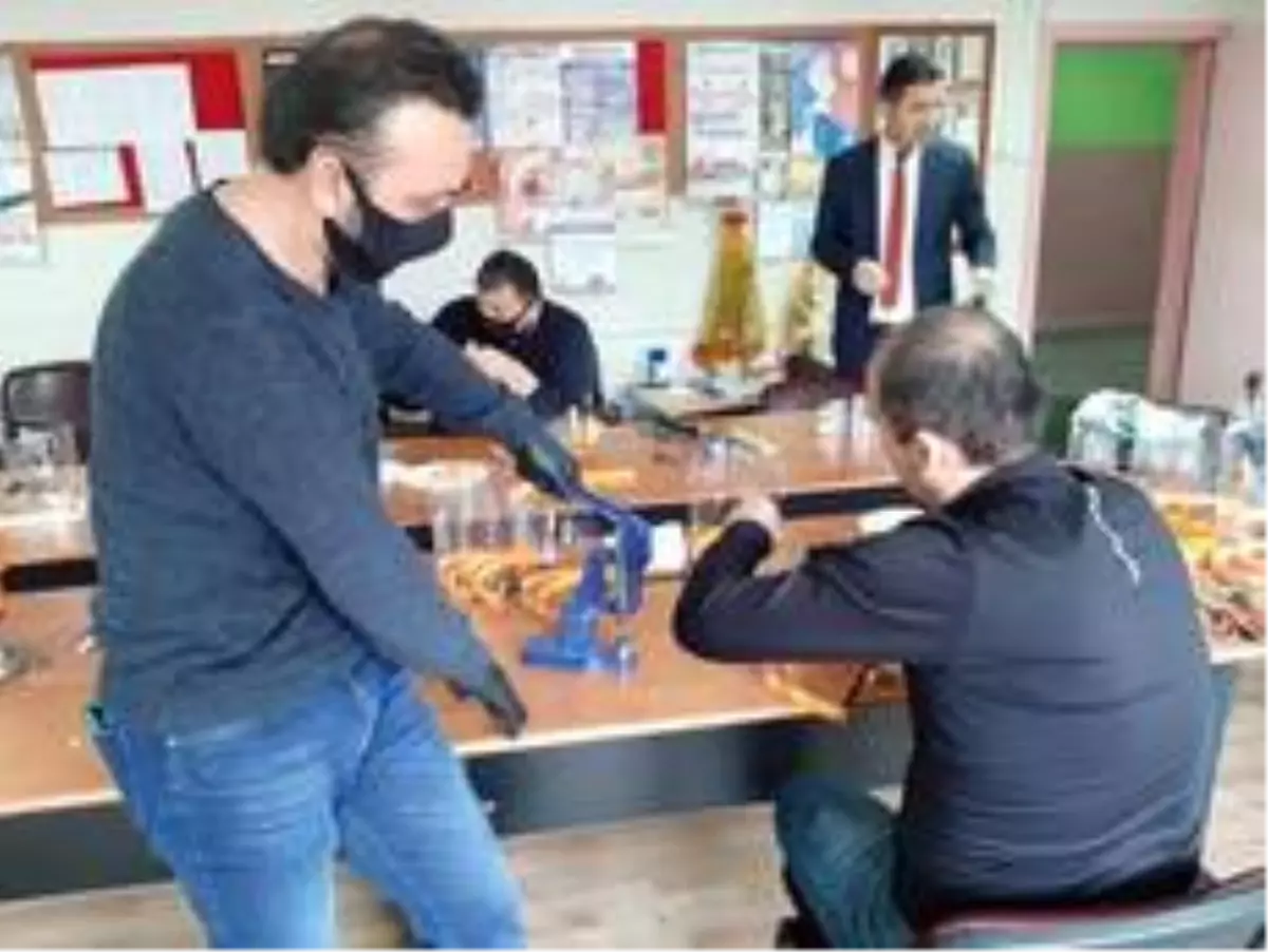 Çaycuma Mesleki ve Teknik Anadolu Lisesi'nden korona virüsüyle mücadeleye katkı