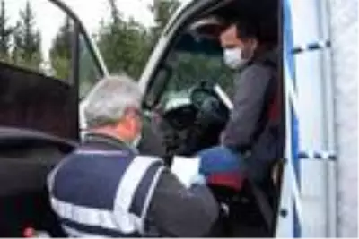 Mersin'in otoban gişelerinde sessizlik hakim Mersin'in otoban gişelerinde sessizlik hakim