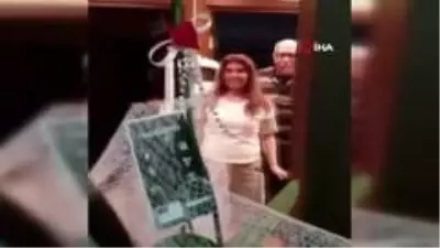 Saglik Calisanindan Annesine Sosyal Mesafeli Dogum Gunu Surprizi Istanbul