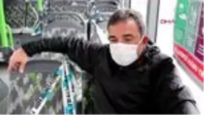 Tekirdağ'da toplu taşıma araçlarına binenlere maske dağıtılıyor