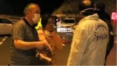 Koronavirüs nedeniyle şehir giriş çıkışlarının kapatılacağını öğrenen baba kız, pijamayla yollara düştü Koronavirüs nedeniyle şehir giriş çıkışlarının kapatılacağını öğrenen baba kız, pijamayla yollara düştü