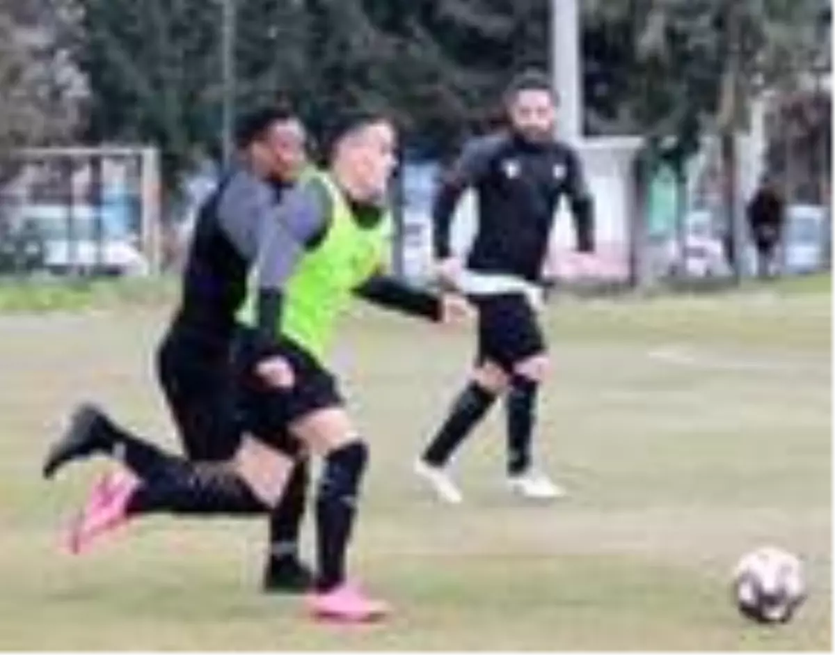 Altay'da Hakan kulübeden çıkamadı