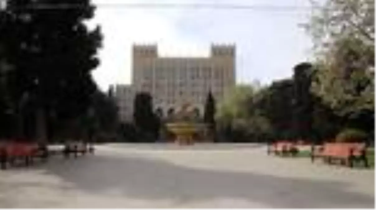 Azerbaycan'da salgına karşı tedbirler sıkılaştırıldı