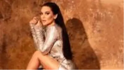 Demet Akalın’dan, sosyal medyadaki ev hali fotoğrafına küfürlü yorum