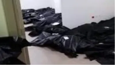 İtalya'da koronavirüs hastaları sokaklarda, cenazeler koridorlarda yatıyor İtalya'da koronavirüs hastaları sokaklarda, cenazeler koridorlarda yatıyor
