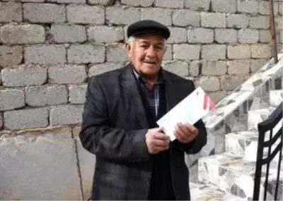Kırşehirli emeklilerden Milli Dayanışma Kampanyası'na anlamlı destek Kırşehirli emeklilerden Milli Dayanışma Kampanyası'na anlamlı destek