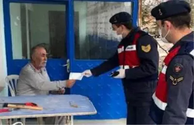 Kırşehirli emeklilerden Milli Dayanışma Kampanyası'na anlamlı destek Kırşehirli emeklilerden Milli Dayanışma Kampanyası'na anlamlı destek