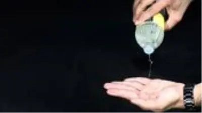 Kolonya yüzünden alkol testine takılan sürücü, ehliyetine kavuştu Kolonya yüzünden alkol testine takılan sürücü, ehliyetine kavuştu
