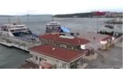 Kuzey Ege ve Güney Marmara'da feribot seferlerine fırtına engeli