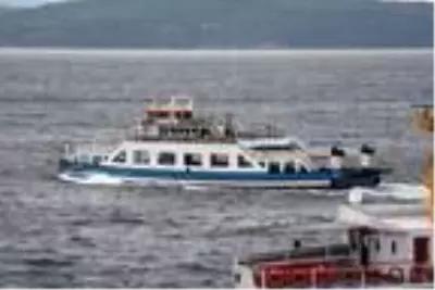 Kuzey Ege ve Güney Marmara'da feribot seferlerine fırtına engeli