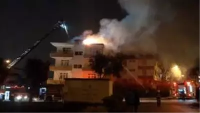 Samsun'daki ev yangını cep telefonu kamerasında