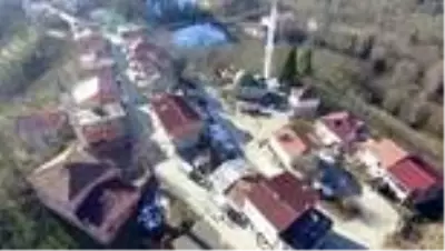Seyahat yasağı iki şehri ayıran caddede uygulanamıyor