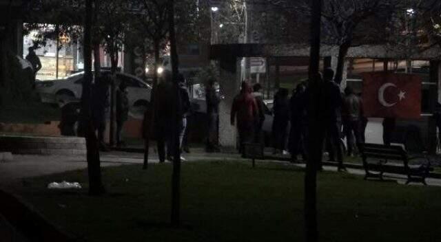 Sultangazi'de parkta toplanan günübirlik işçiler koronavirüs tedbirleri kapsamında evlerine gönderildi