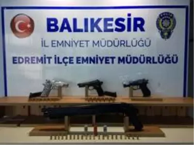 Balıkesir'de polis son 1 ayda 87 silah yakaladı Balıkesir'de polis son 1 ayda 87 silah yakaladı