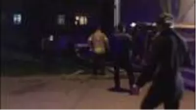 Başakşehir'deki trafik kazasında 1 kişi yaralandı Başakşehir'deki trafik kazasında 1 kişi yaralandı