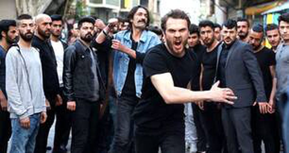 Çukur yeni bölüm yayınlanacak mı? Çukur yeni bölüm ne zaman? Çukur dizi konusu nedir? Çukur'a Koronavirüs engeli! Çukur dizi oyuncuları kimler?
