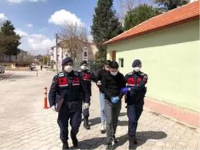 Özel aparatla hırsızlık yapan şahısları JASAT yakaladı