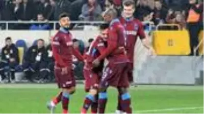 Trabzonspor'da Erce ve Sörloth, şehirden ayrıldı Trabzonspor'da Erce ve Sörloth, şehirden ayrıldı