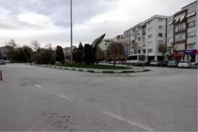Trakya'da cadde ve sokaklar boş kaldı Trakya'da cadde ve sokaklar boş kaldı