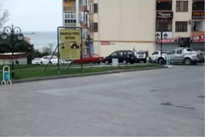 Trakya'da cadde ve sokaklar boş kaldı Trakya'da cadde ve sokaklar boş kaldı