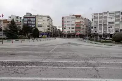 Trakya'da cadde ve sokaklar boş kaldı Trakya'da cadde ve sokaklar boş kaldı