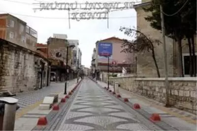 Trakya'da cadde ve sokaklar boş kaldı Trakya'da cadde ve sokaklar boş kaldı