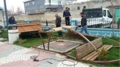 Tuşba'da hizmete çirkin saldırı