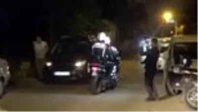 Adana'da sokak ortasında infaz Adana'da sokak ortasında infaz
